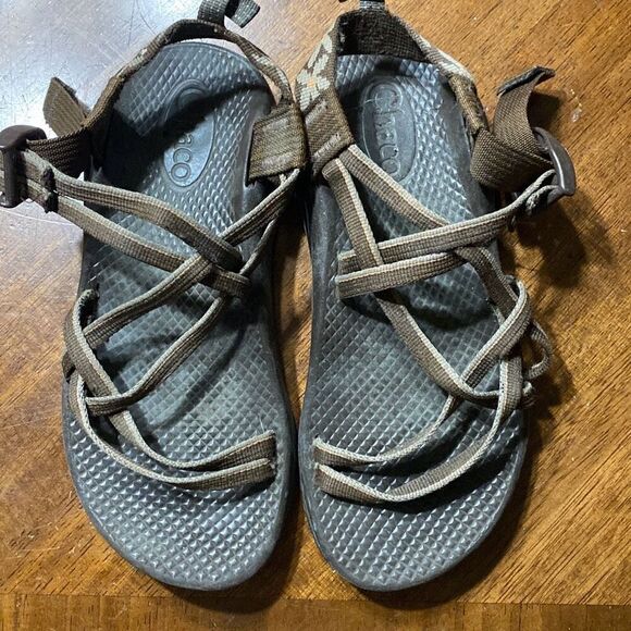 Chaco strappy sandals brown girls size 3 - Picture 1 of 8